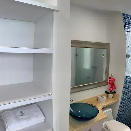 Apartamento Apartamento Al-2 Frente A La Playa Con Aire Acondicionado Y Wifi *