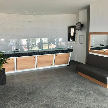 Apartamento Apartamento Al-2 Frente A La Playa Con Aire Acondicionado Y Wifi *