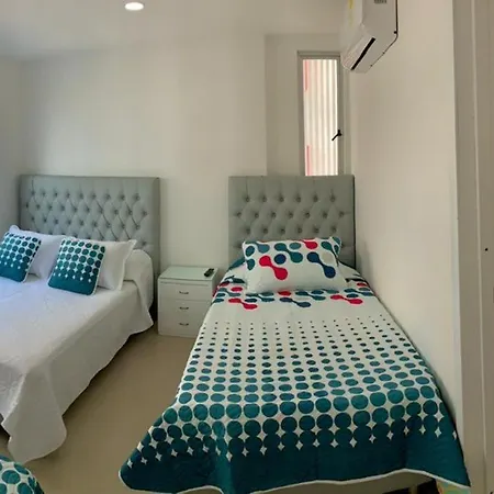 Apartamento Al-2 Frente A La Playa Con Aire Acondicionado Y Wifi Cartagena