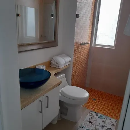 Apartamento Al-2 Frente A La Playa Con Aire Acondicionado Y Wifi * Cartagena