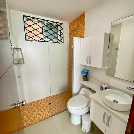 Apartamento Al-2 Frente A La Playa Con Aire Acondicionado Y Wifi Apartamento Cartagena